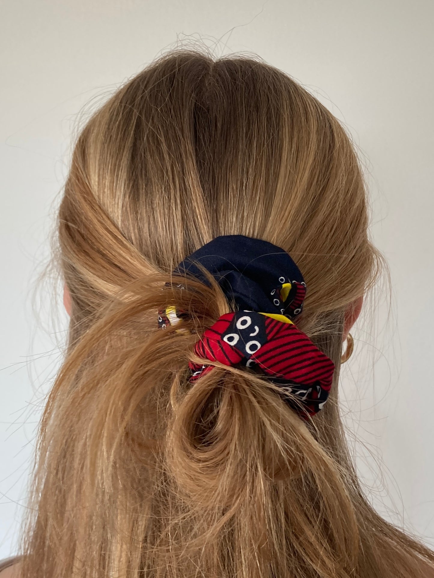 #25 - Scrunchie