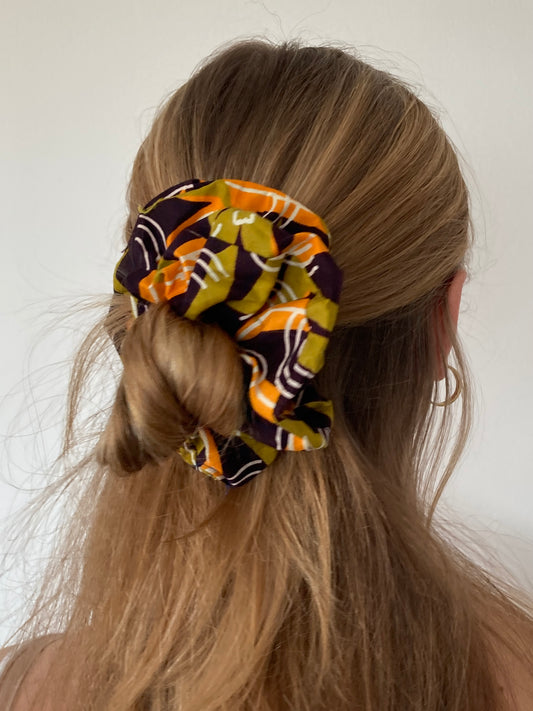 #81 - Scrunchie